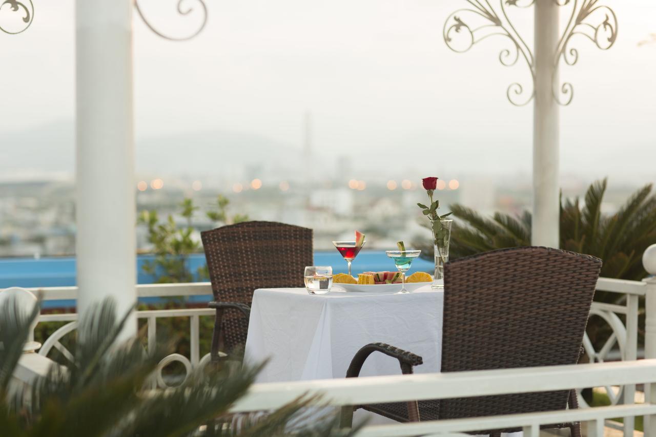 Le Indochina Hotel & Beach Da Nang City Exterior foto